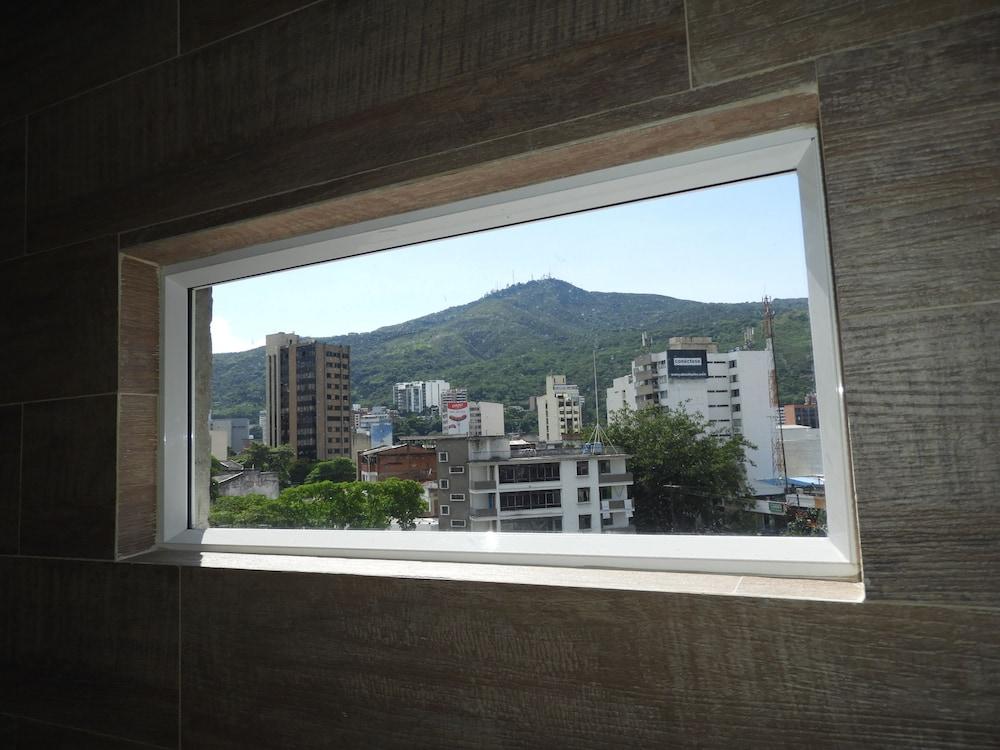 Park V Hotel & Suites 卡利 外观 照片